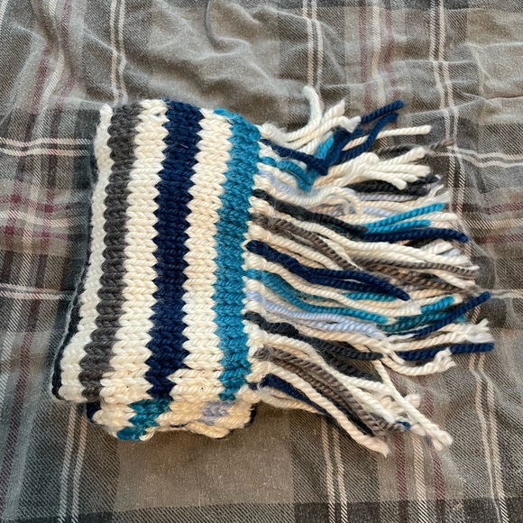 Women’s American Eagle Scarf